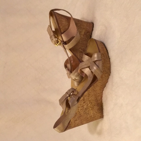 Micheal Kors sandal - Picture 4 of 7